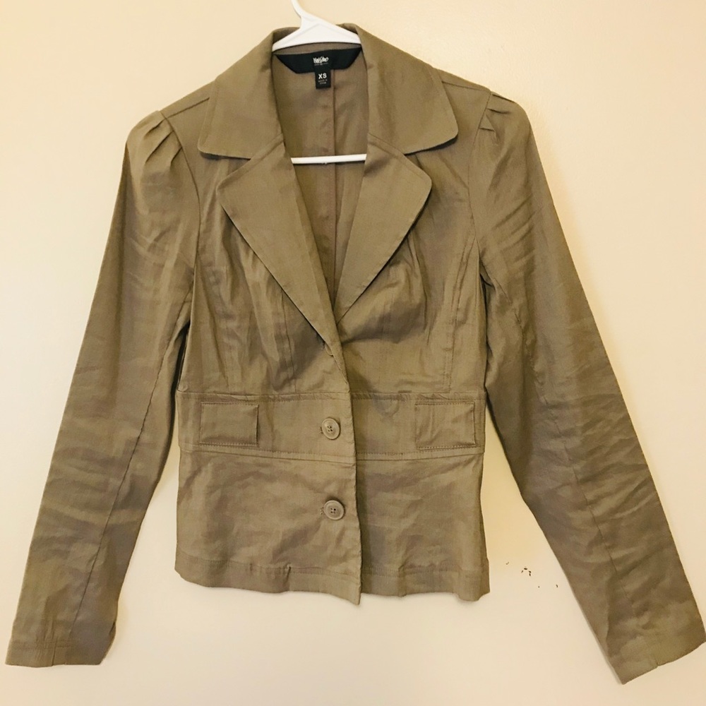 A Great Gray Party Jacket